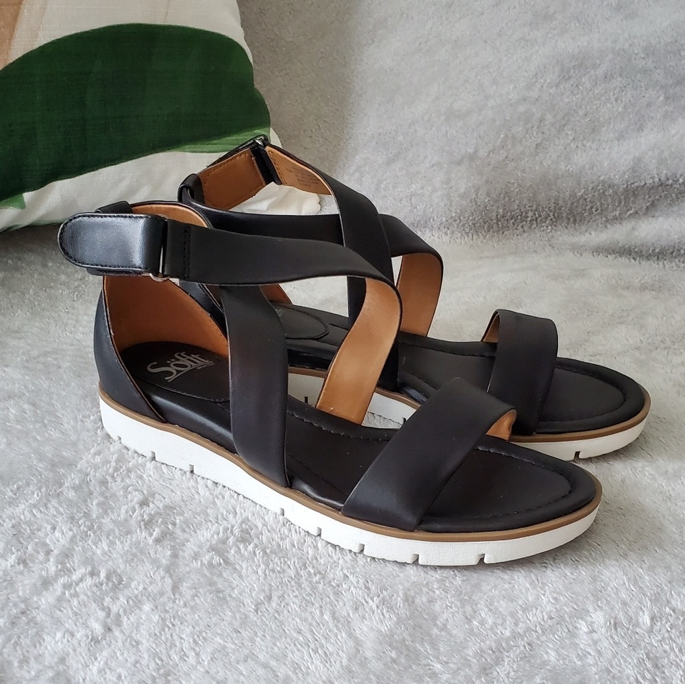 Sofft Reston Sandals Sz 7.5